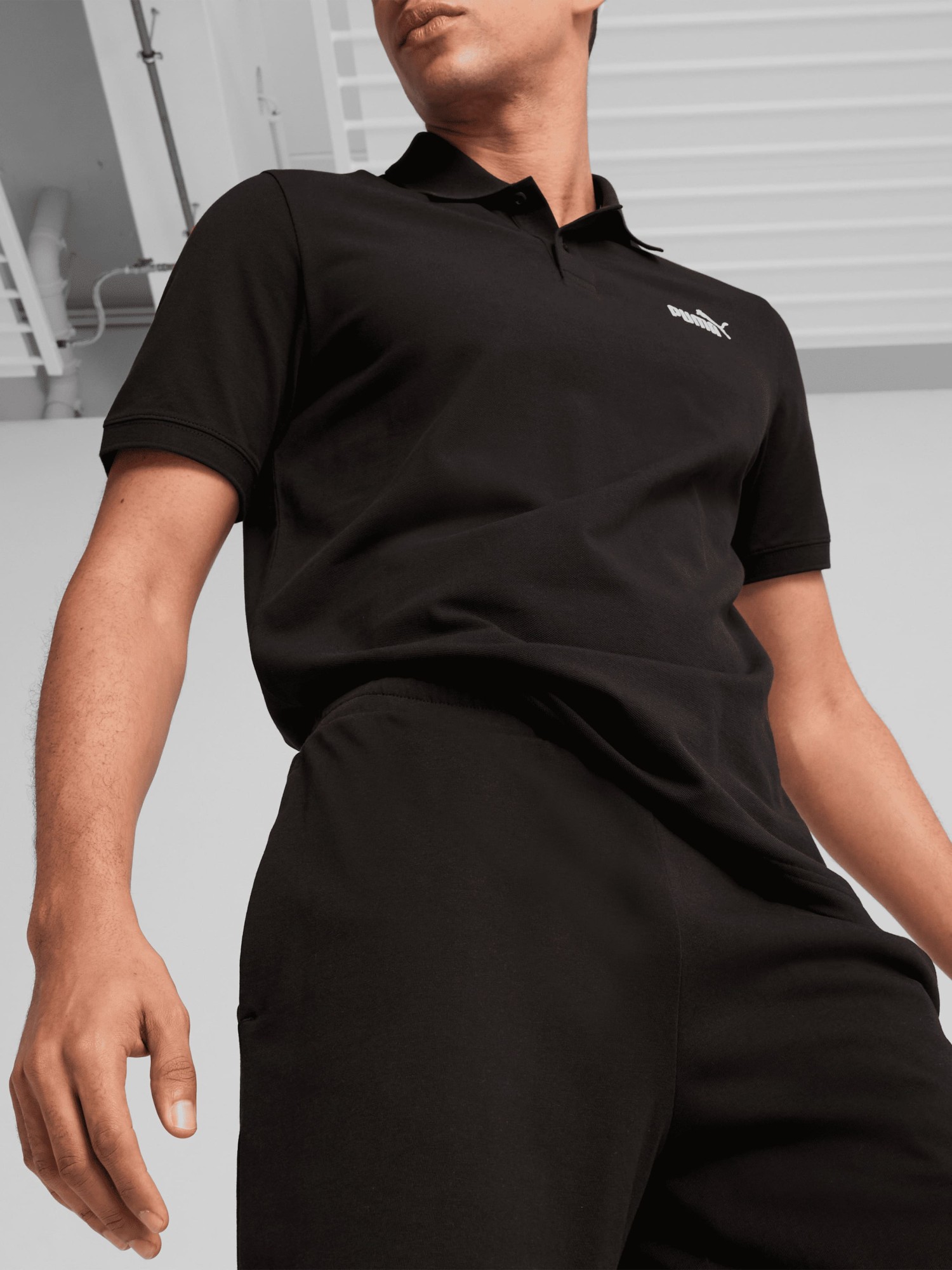 Шорты мужские Puma ESS No. 1 Logo Jersey Shorts черные 68260001 изображение 4