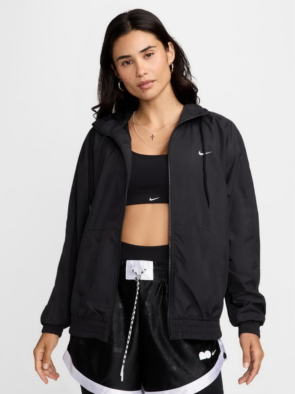 Вітрівка жіноча Nike W NSW ESSNTL UV WVN JKT HD чорна FV6298-010 — фото 3