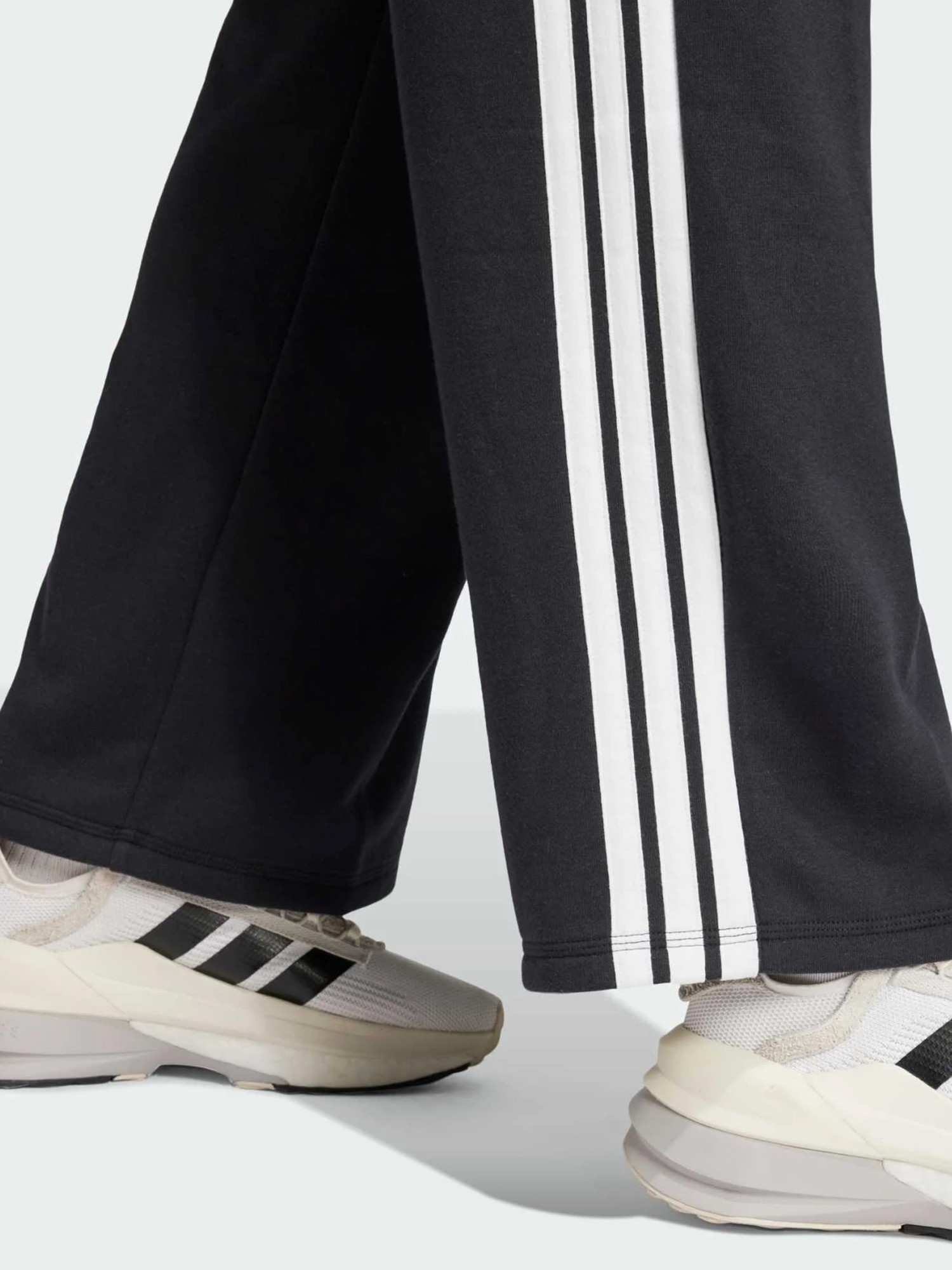 Штани жіночі Adidas W 3S FT OH PT чорні JW7182 изображение 6