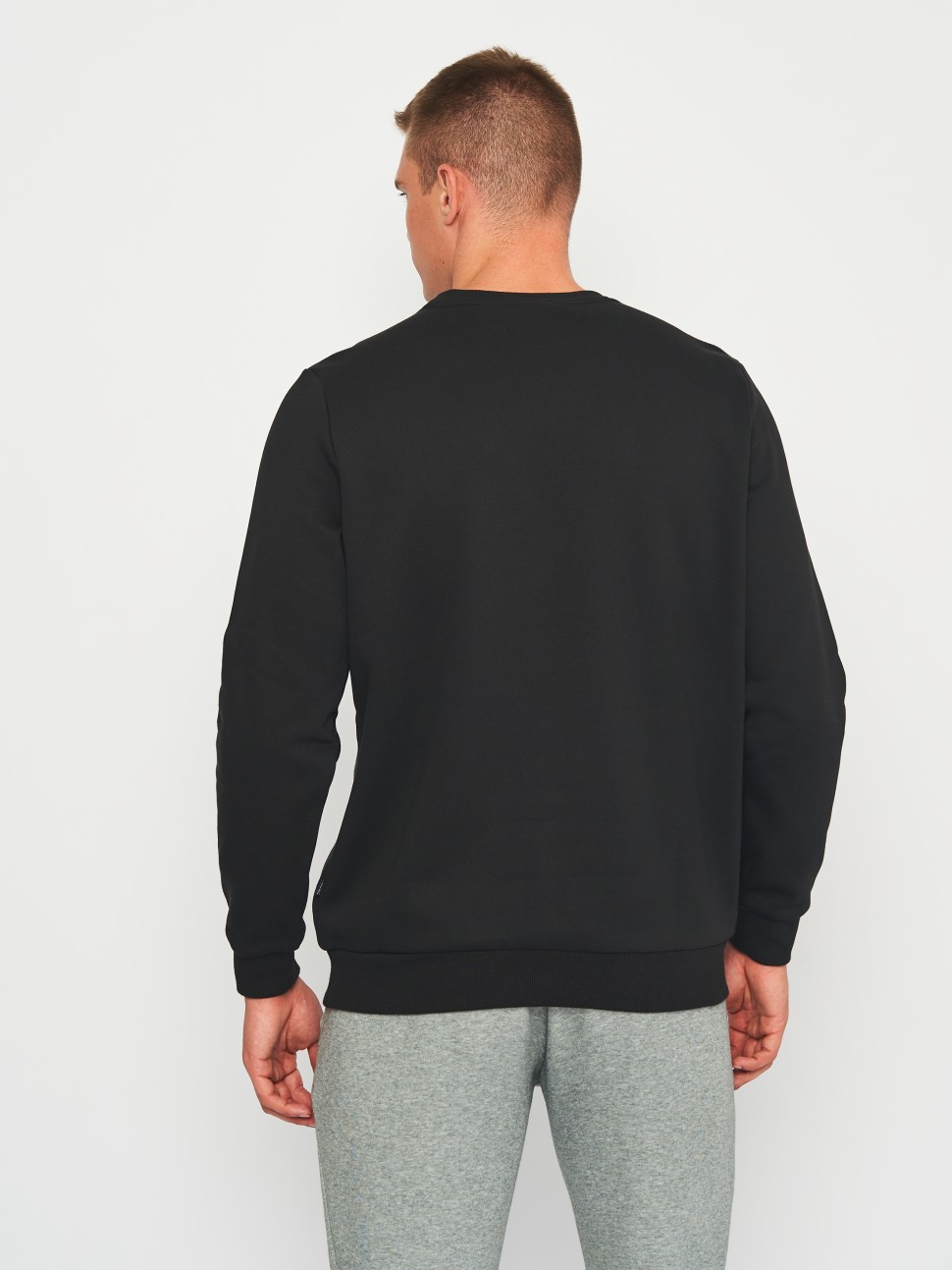 Толстовка чоловіча Puma ESS Small Logo Crew FL чорна 58668201 — фото 3