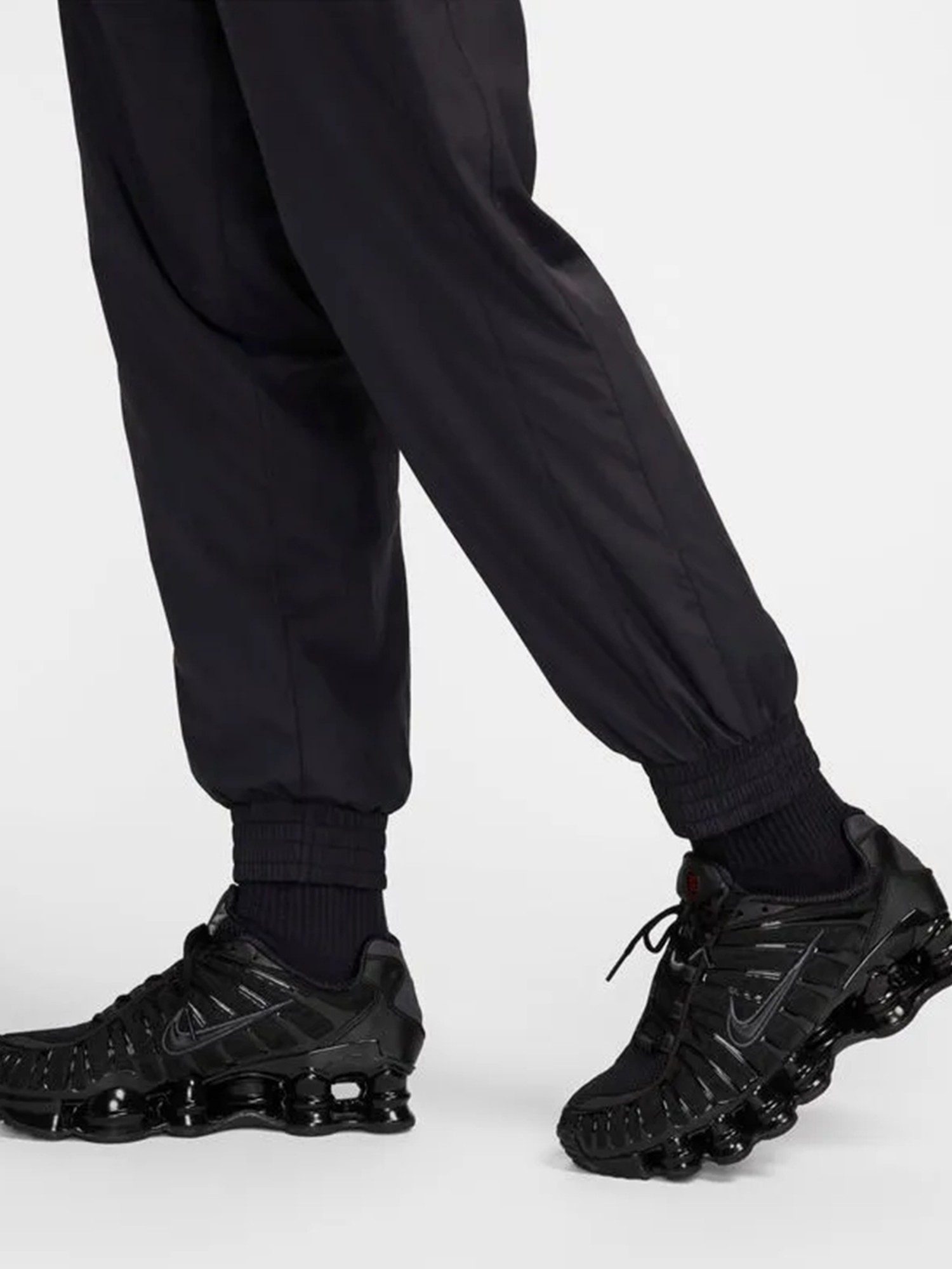 Брюки женские Nike W NSW OTG UV ESSNTL WVN MR JG черные FV7660-010 изображение 7