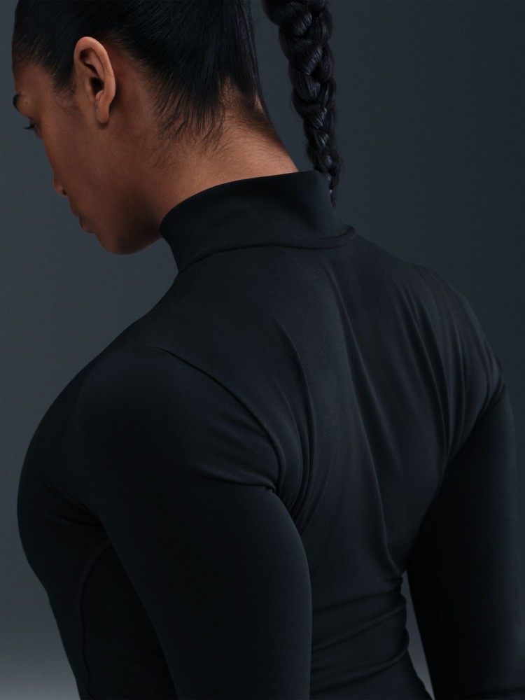 Футболка женская Nike W NK ONE DF QZ FTTD MDLYR SPD черная IM9447-010 изображение 3