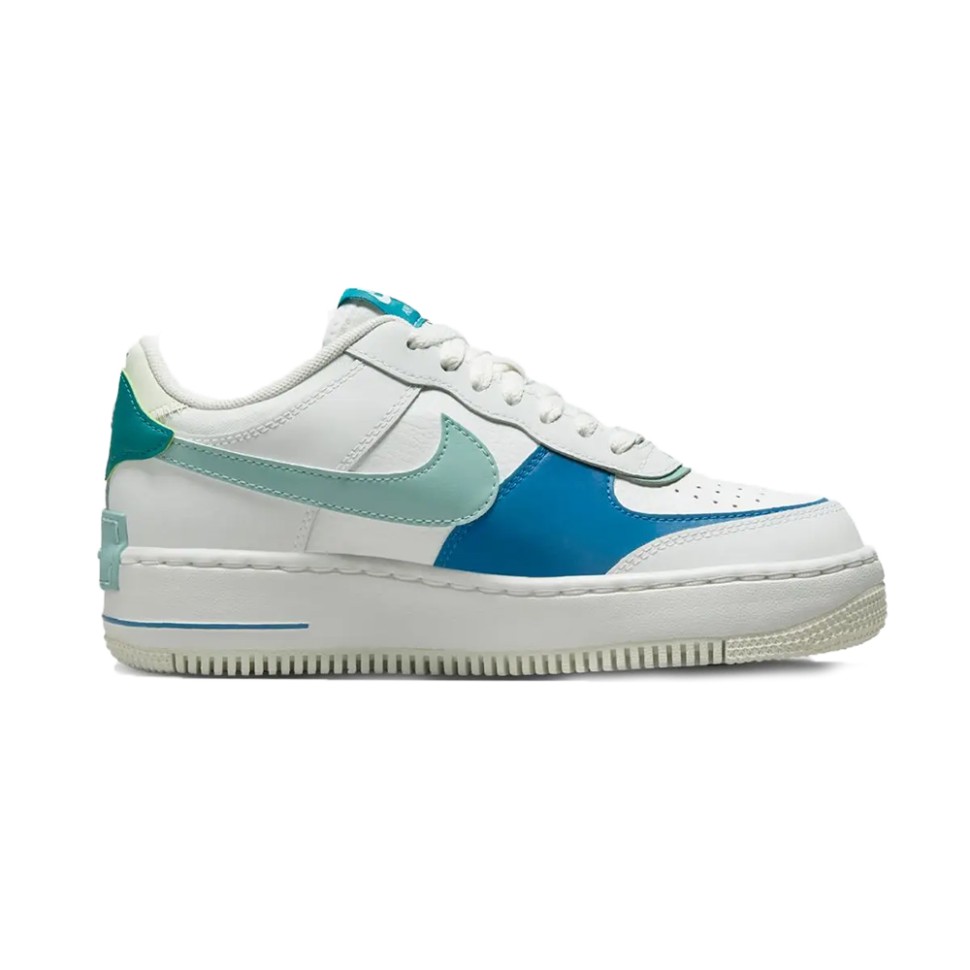 Кроссовки женские Nike W AF1 SHADOW белые DZ1847-101 изображение 1