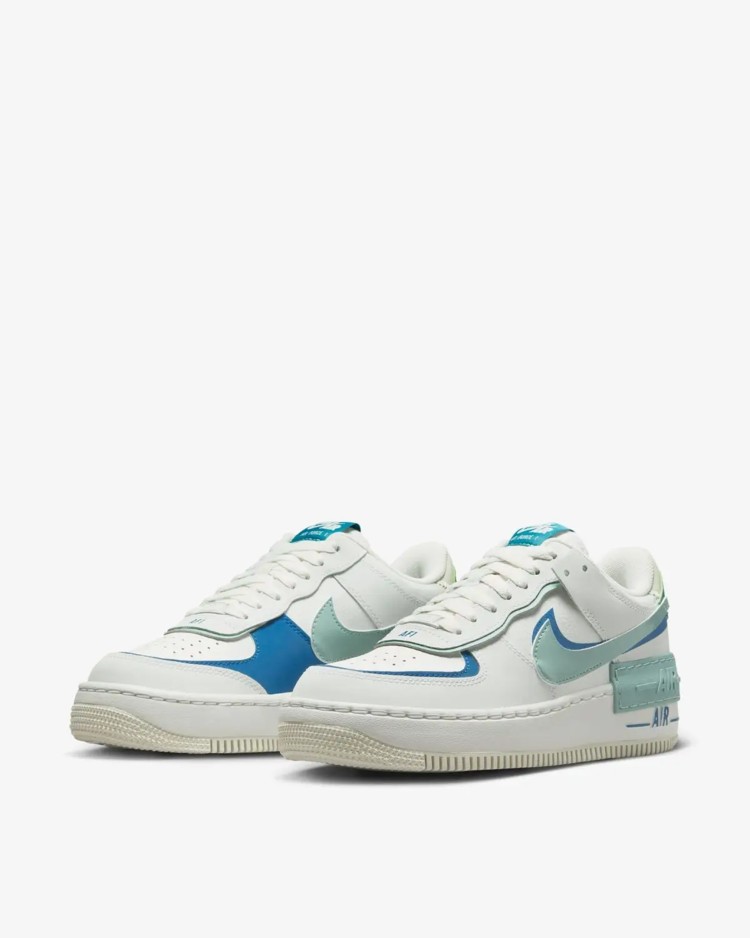 Кроссовки женские Nike W AF1 SHADOW белые DZ1847-101 изображение 4