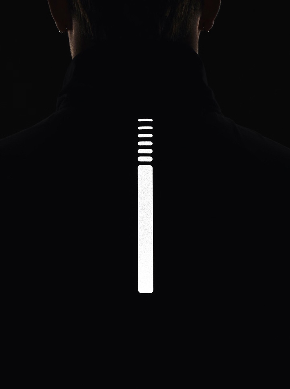 Жилет мужской Under Armour LAUNCH PRO INSULATED VEST черный 1378499-001 изображение 5