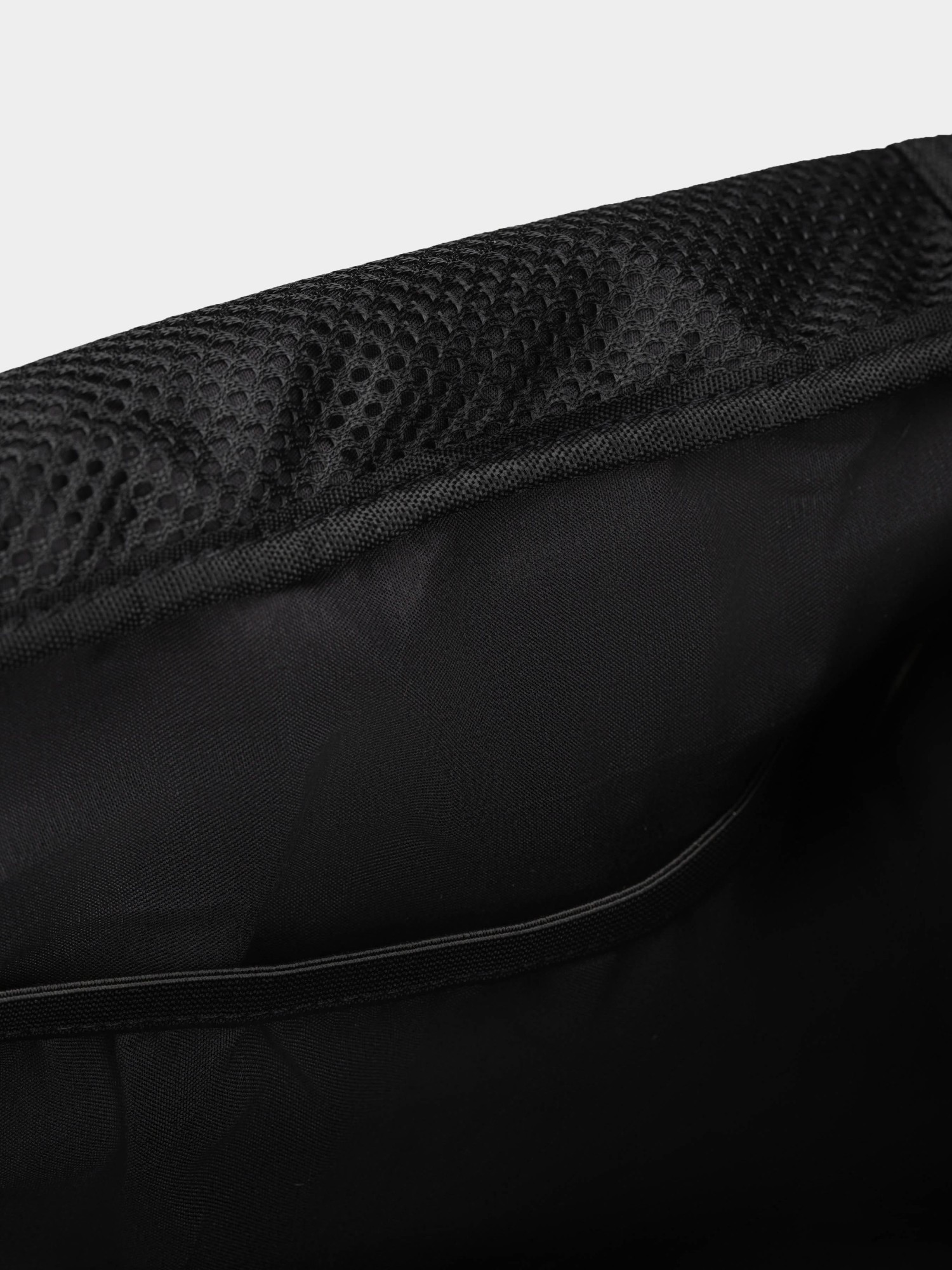 Сумка Larum Duffle черная 212509-010 изображение 6