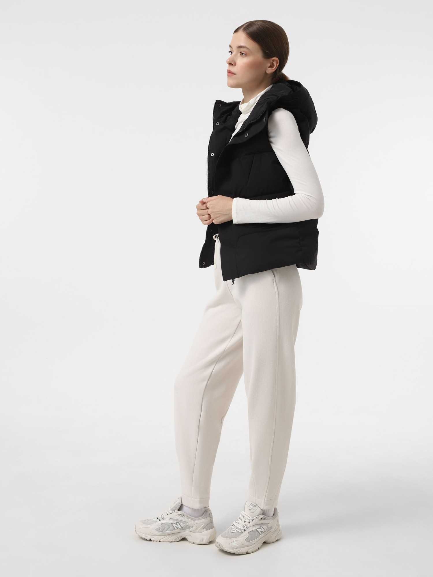 Жилет женский Larum  черный 302510-010 изображение 3