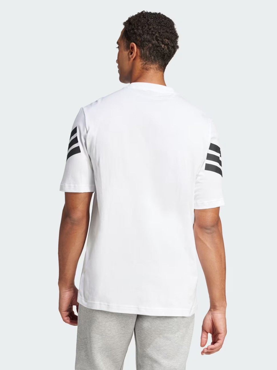 Футболка чоловіча Adidas M FI 3S REG T біла JD4880 — фото 3