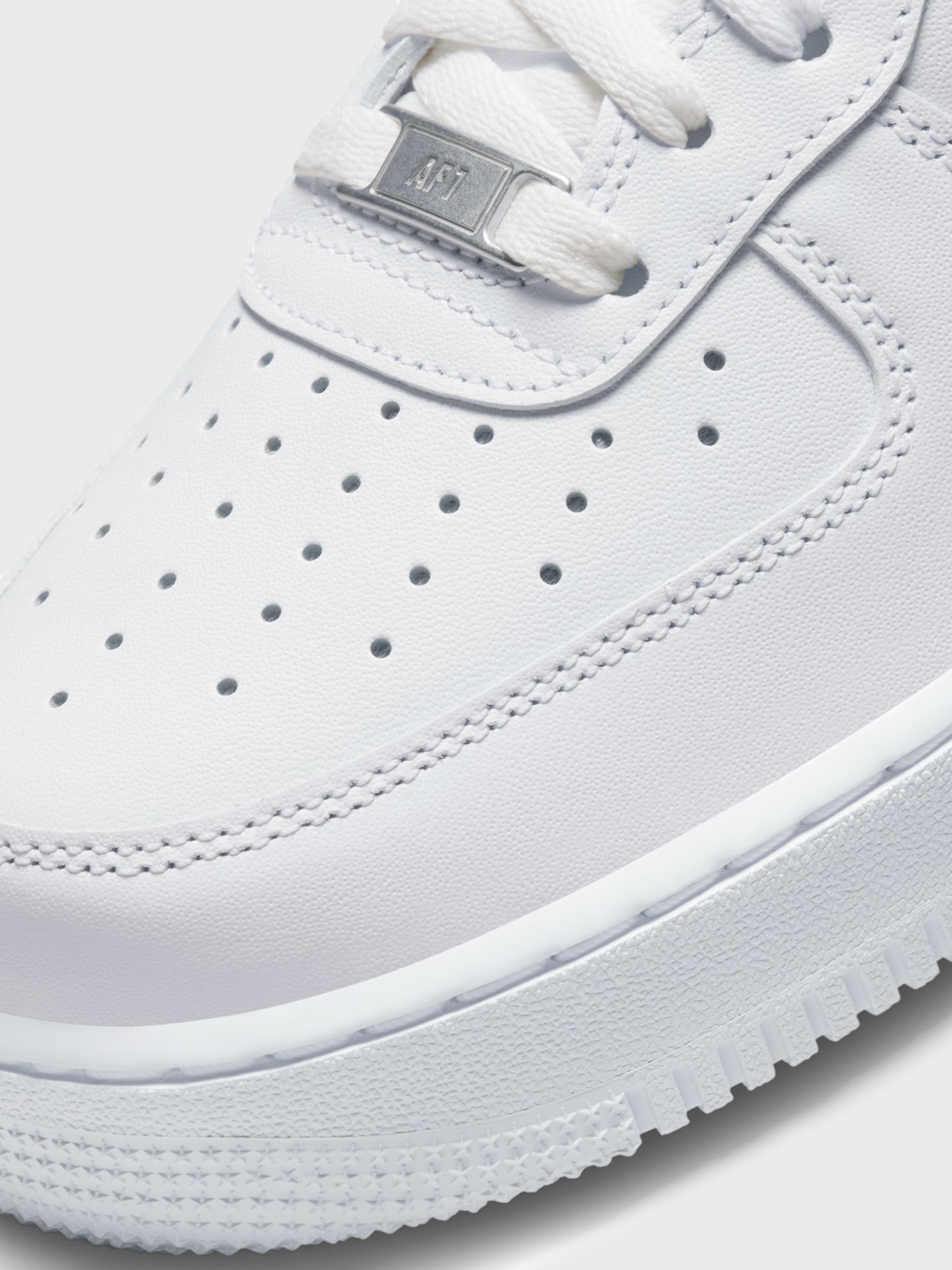 Кроссовки мужские Nike AIR FORCE 1 '07 LE белые CW2288-111 изображение 4