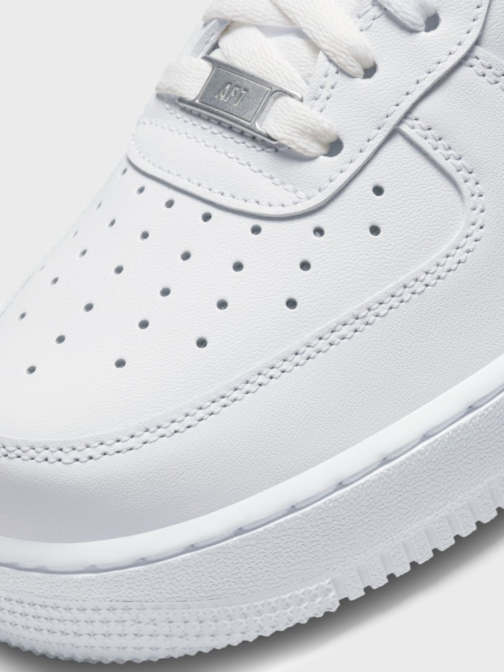 Кросівки чоловічі Nike AIR FORCE 1 '07 LE білі CW2288-111 изображение 4
