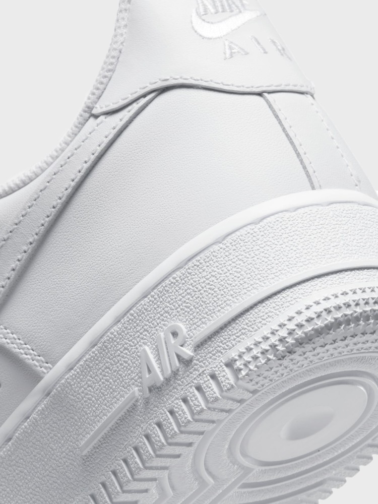 Кросівки чоловічі Nike AIR FORCE 1 '07 LE білі CW2288-111 изображение 5