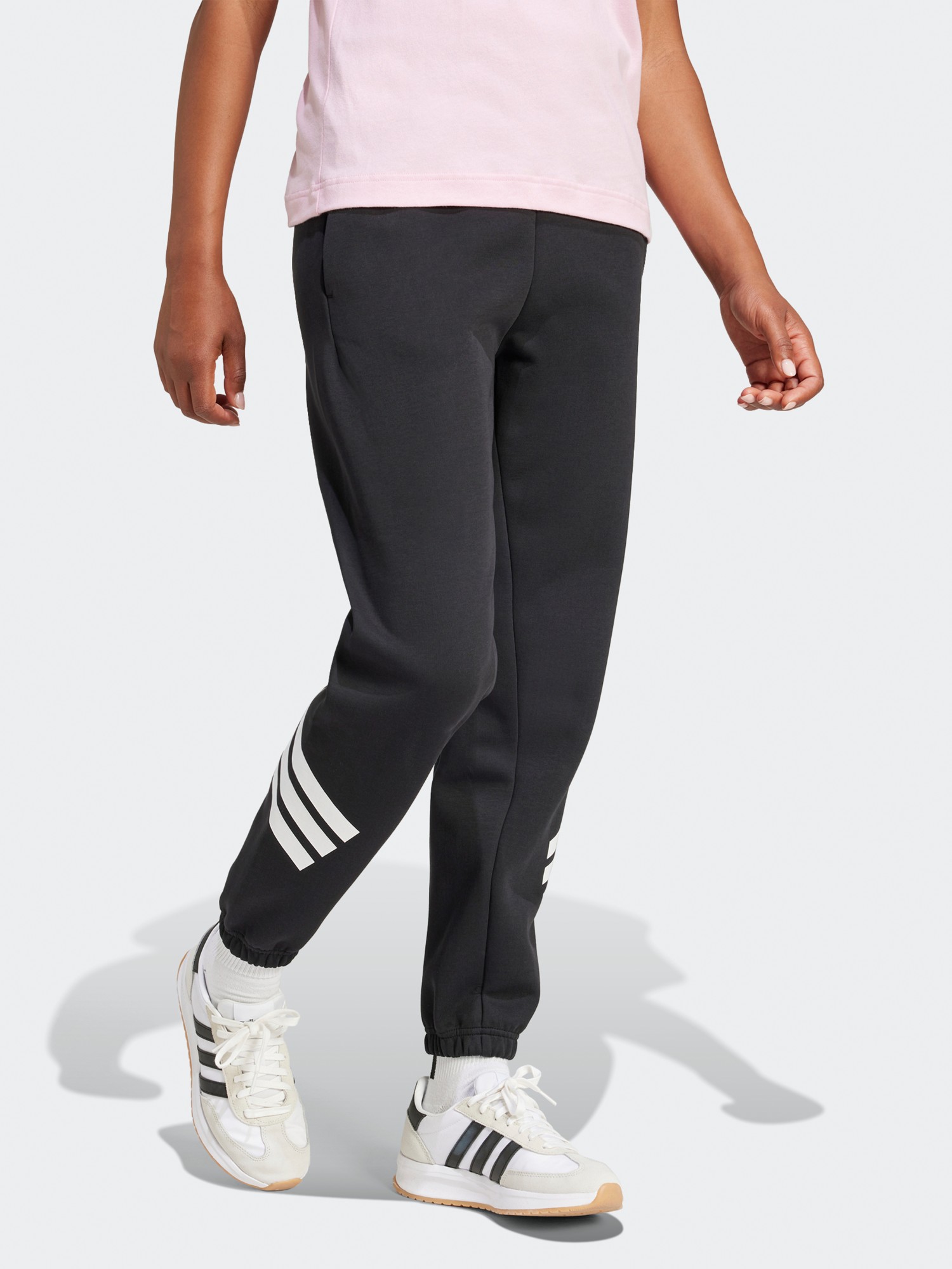 Брюки женские Adidas W FI 3S REG PT черные JC5454 изображение 5