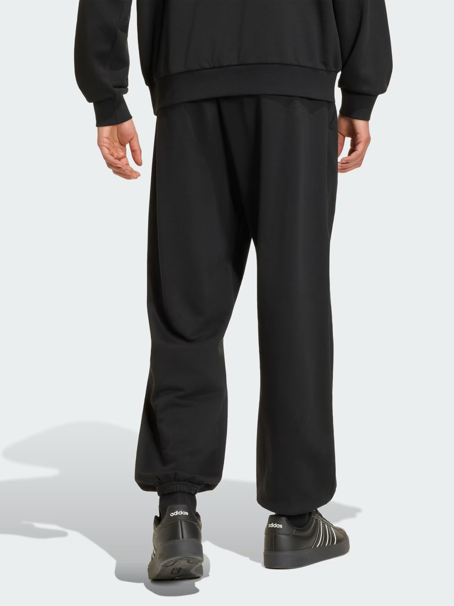 Брюки мужские Adidas M COLL FT PT черные KF4264 изображение 3