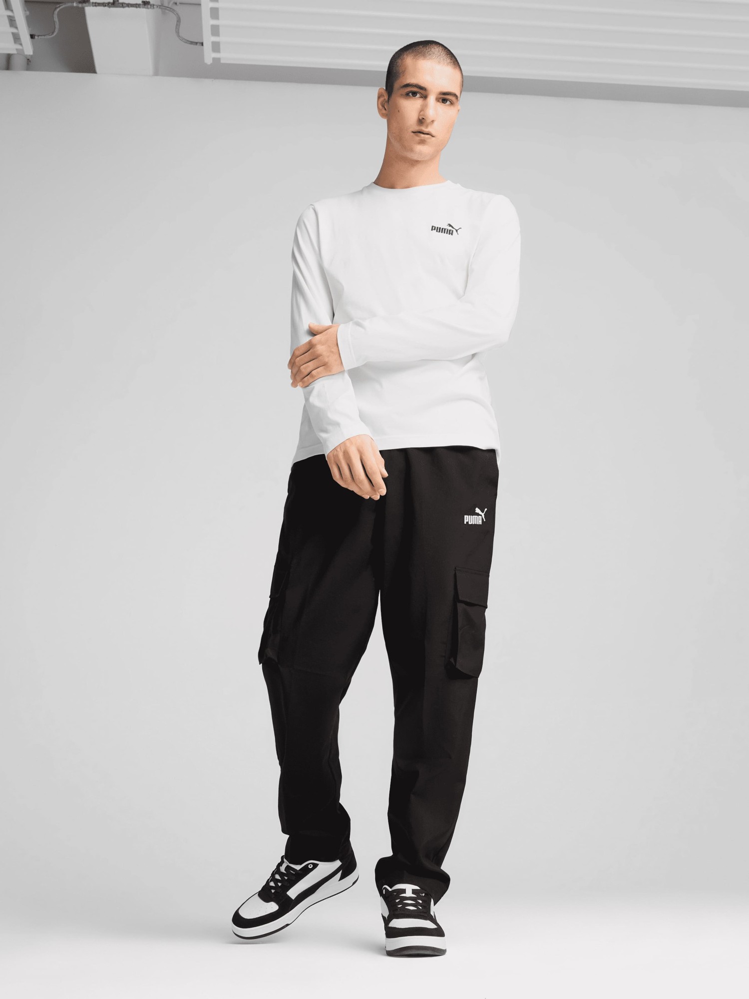 Брюки мужские Puma ESS Woven Cargo Pants черные 68266301 изображение 4