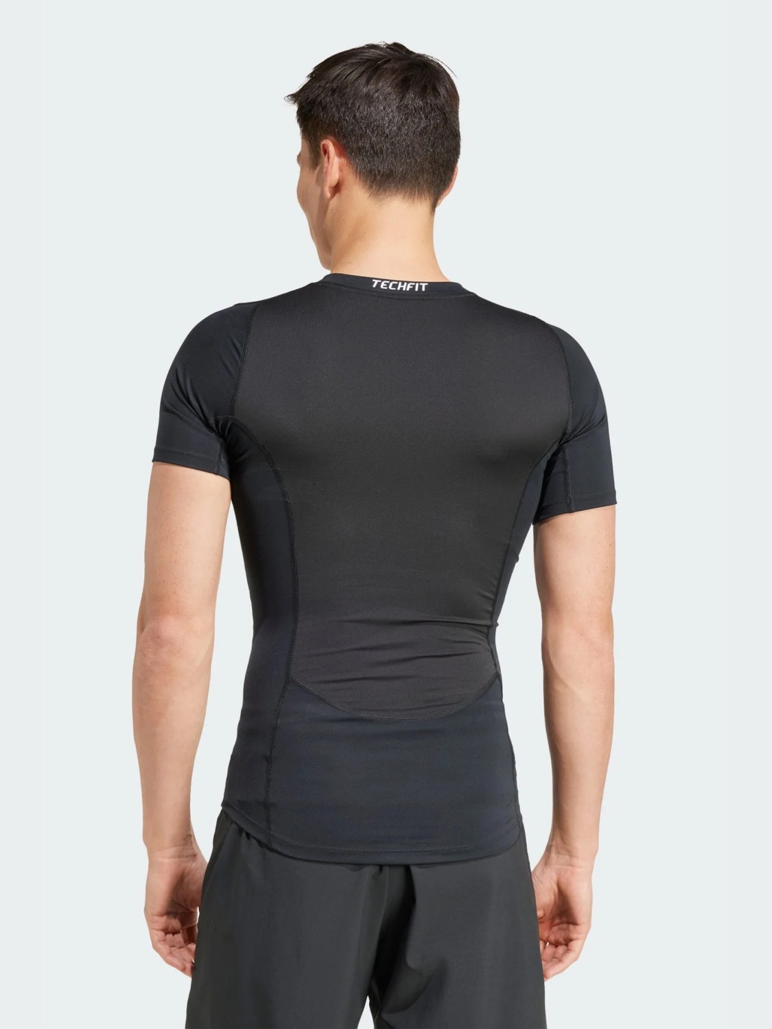 Футболка чоловіча Adidas TF TEE чорна JE6698 изображение 3