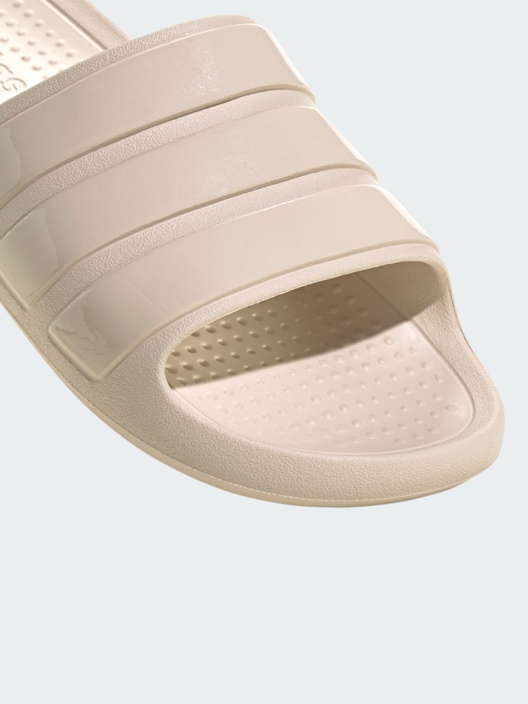 Пляжне взуття жіноче Adidas ADILETTE FLOW кремове JP5684 изображение 5