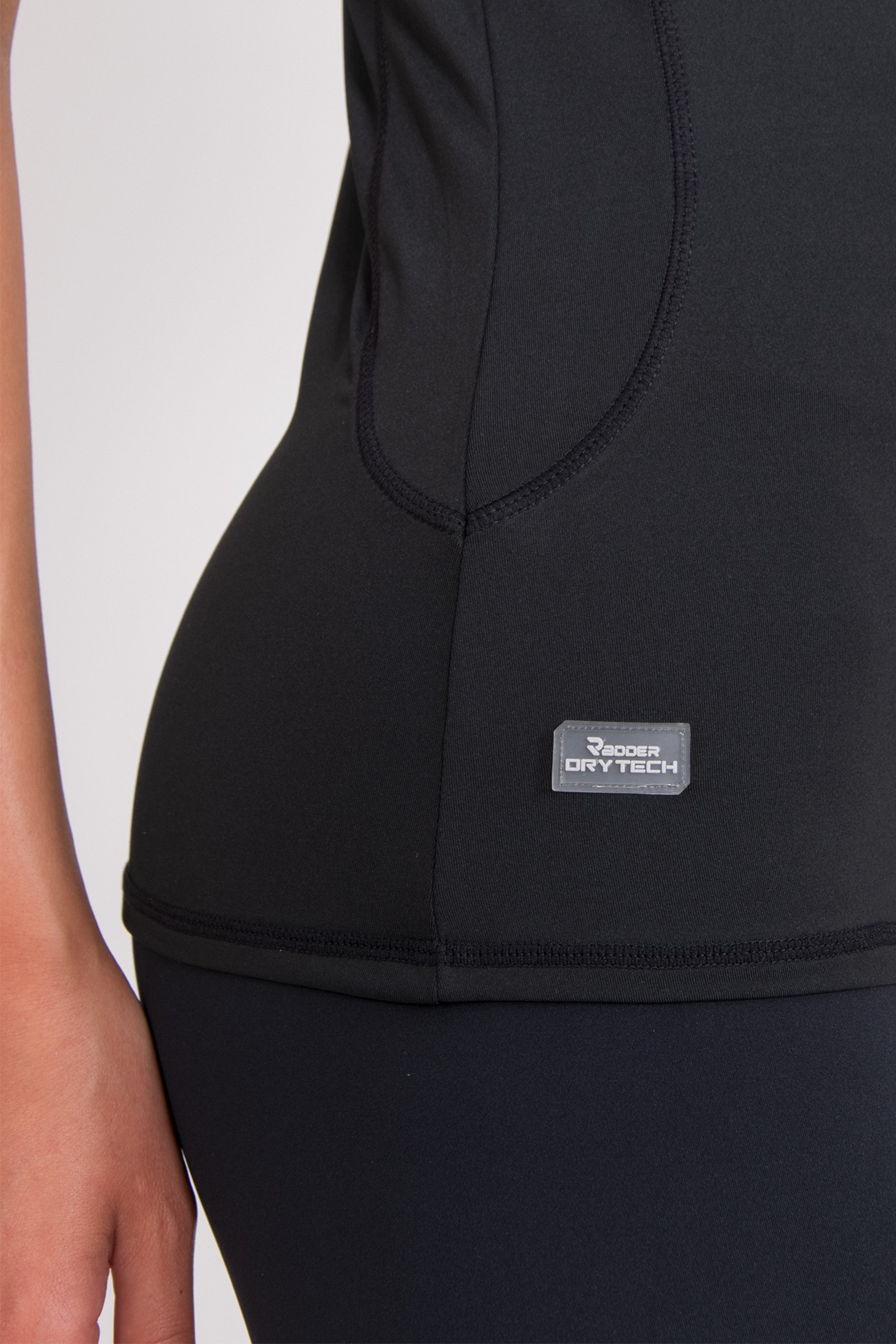 Футболка женская Radder Alora черная 122107-010 изображение 4