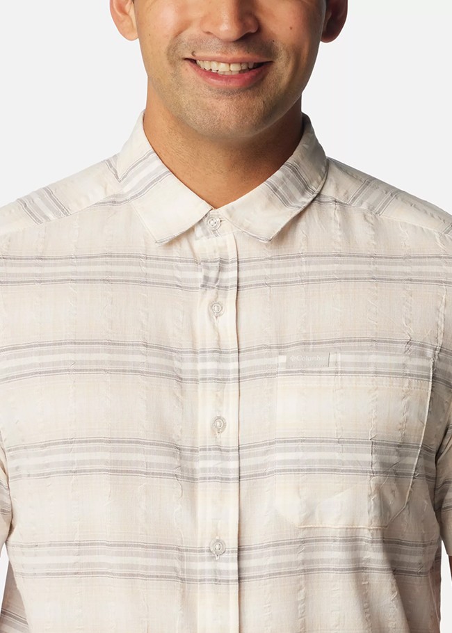 Рубашка мужская Columbia RAPID RIVERS™ NOVELTY SHORT SLEEVE белая 1990801-101 изображение 4