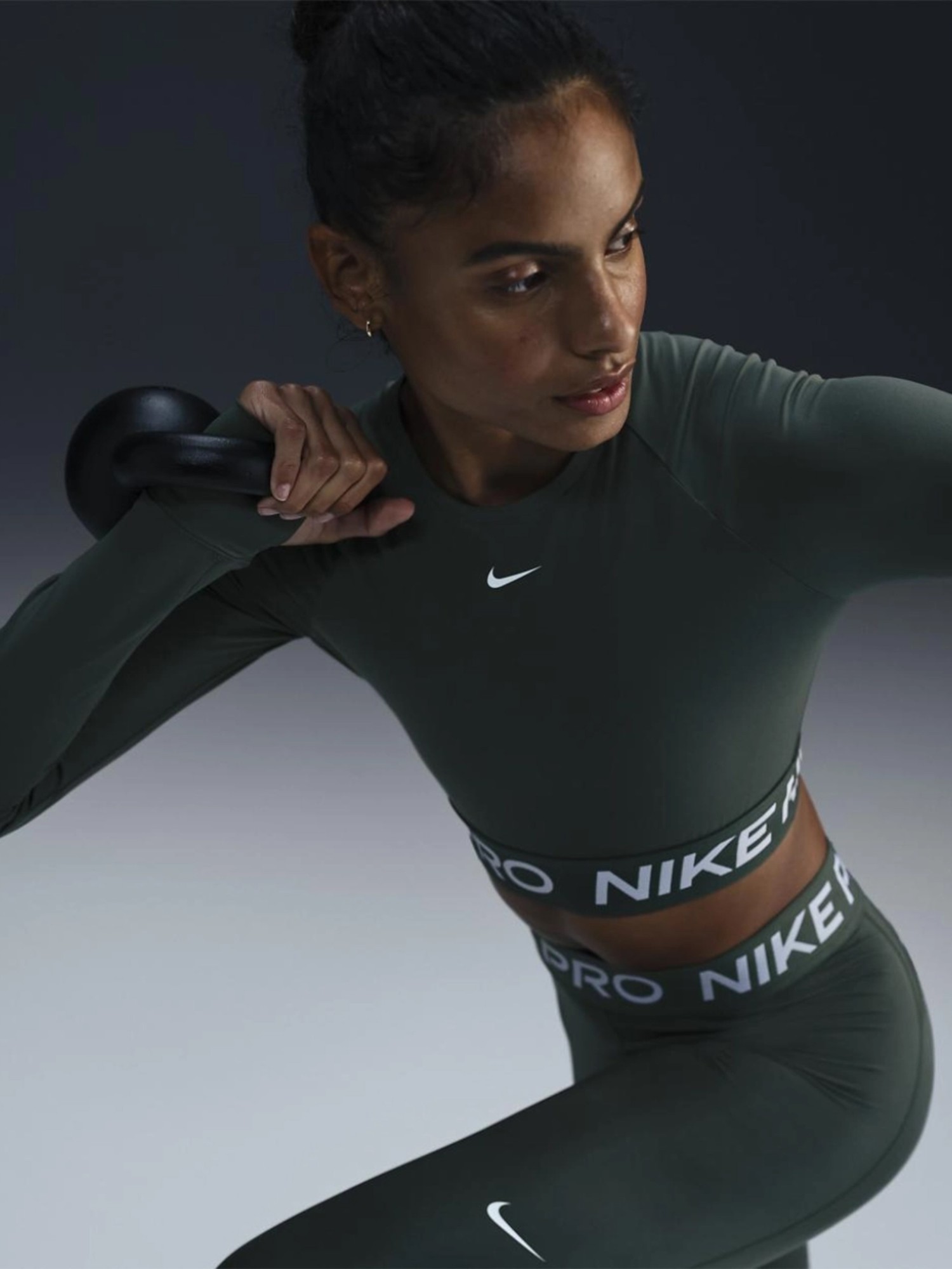 Футболка женская Nike NIKE PRO DF 365 CROP LS зеленая FV5484-338 изображение 3