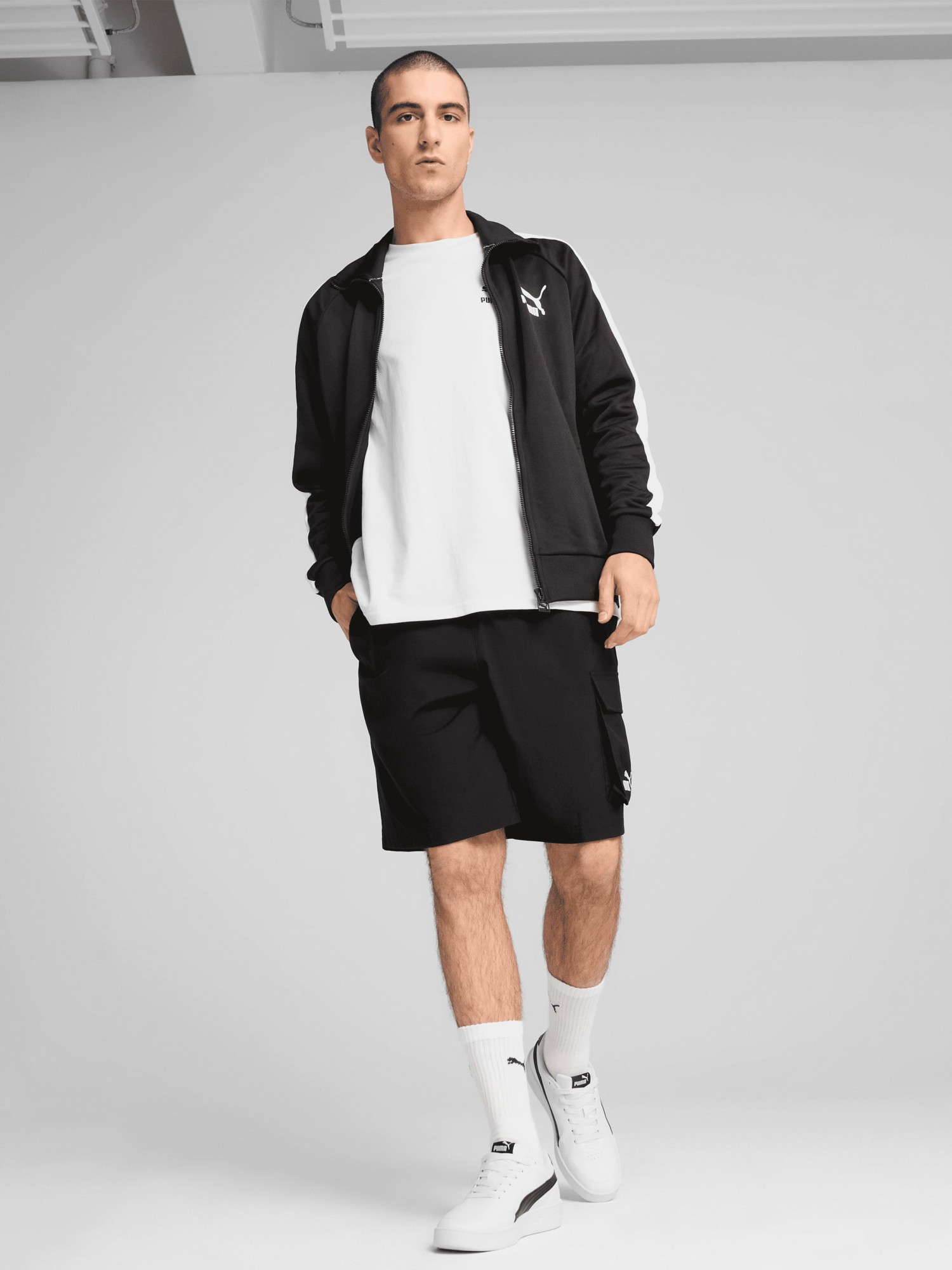 Шорты мужские Puma ESS Woven Cargo Shorts черные 68266401 изображение 4