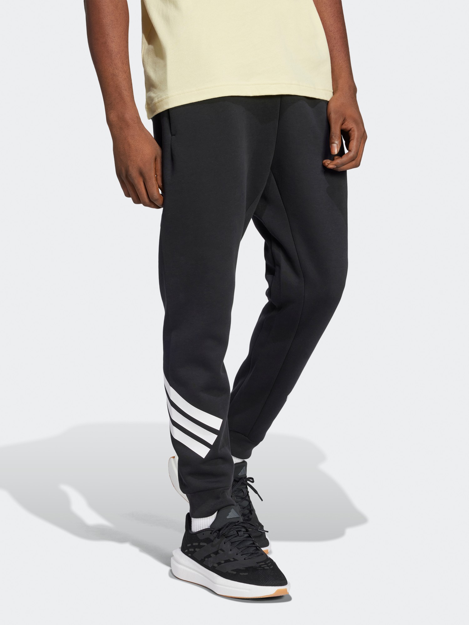 Брюки мужские Adidas M FI 3S PT черные JD4863 изображение 5