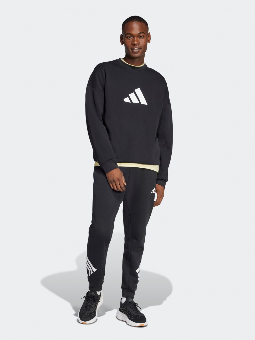 Штани чоловічі Adidas M FI 3S PT чорні JD4863 — фото 6
