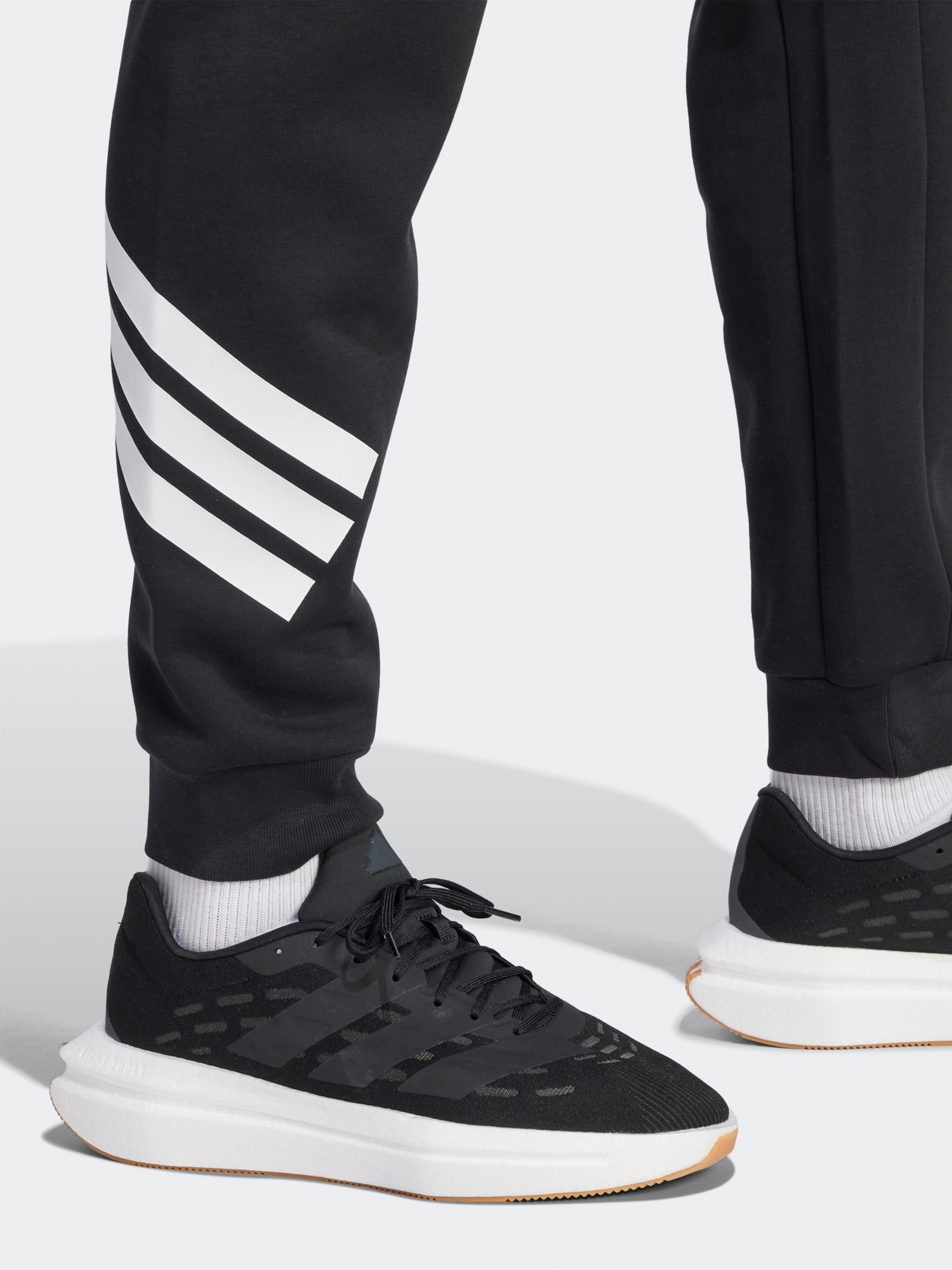 Брюки мужские Adidas M FI 3S PT черные JD4863 изображение 8