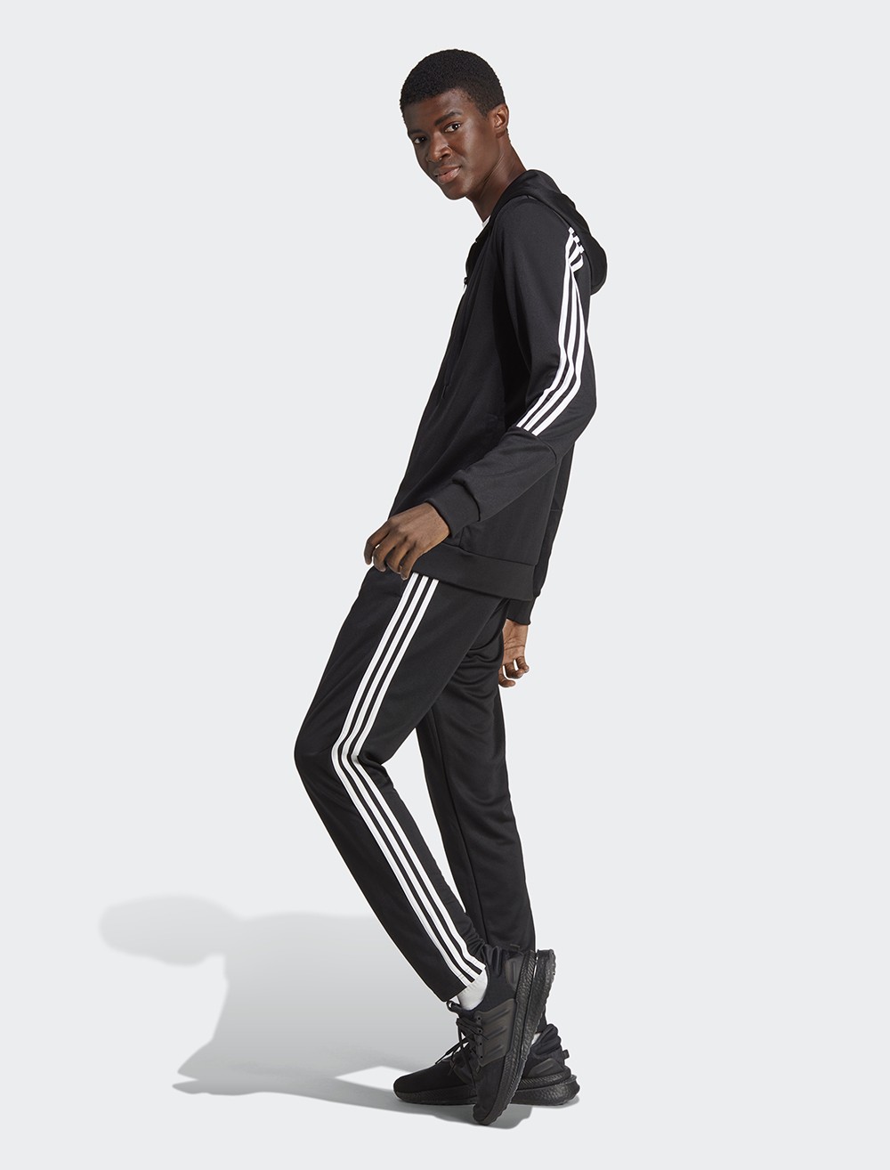 Костюм мужской Adidas M 3S FT TT TS черный IC6766 изображение 3