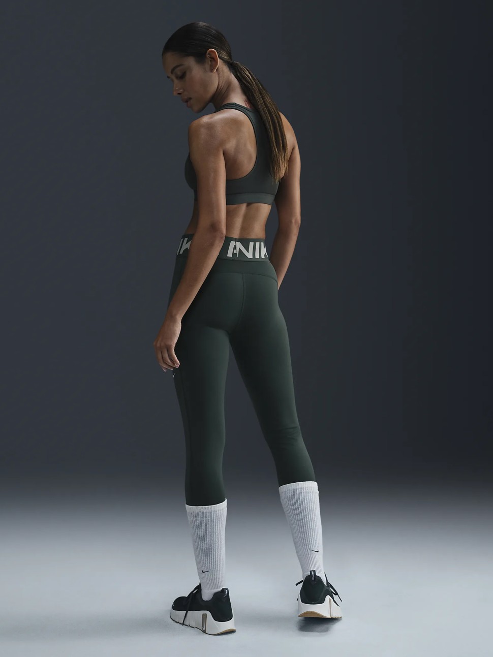 Легінси жіночі Nike W NP SCULPT DF HR TIGHT зелені FV7382-338 — фото 5