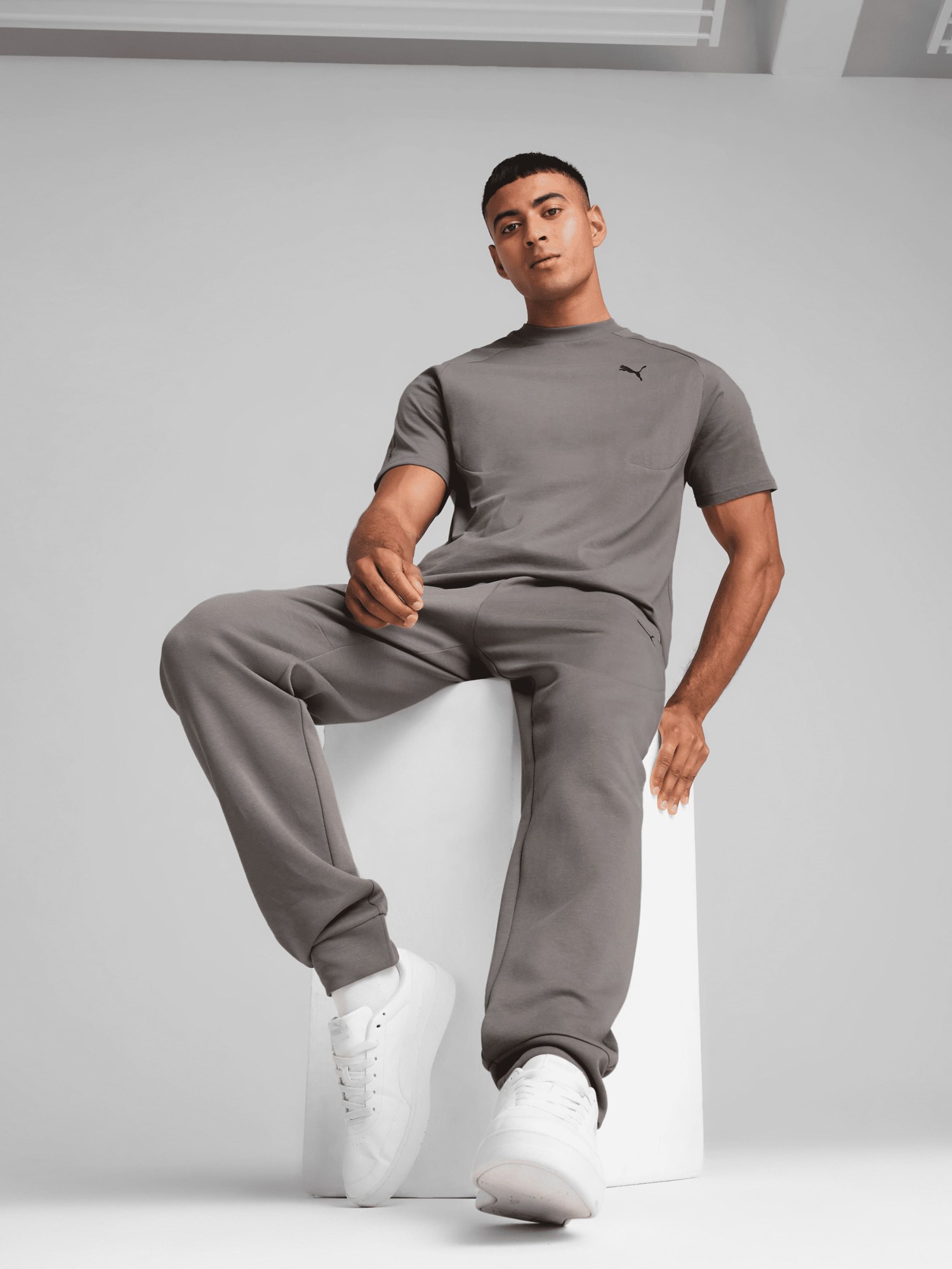 Штани чоловічі Puma PUMATECH Pants графiтові 68460179 изображение 6