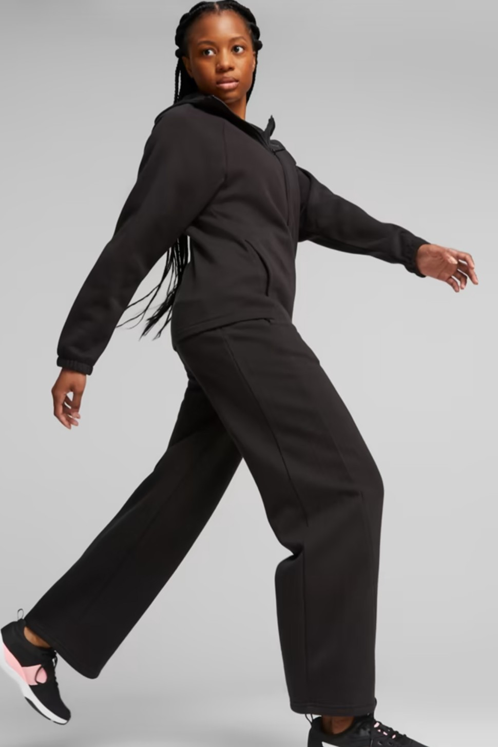 Штани жіночі Puma MOTION Straight Pants чорні 67608801 — фото 3
