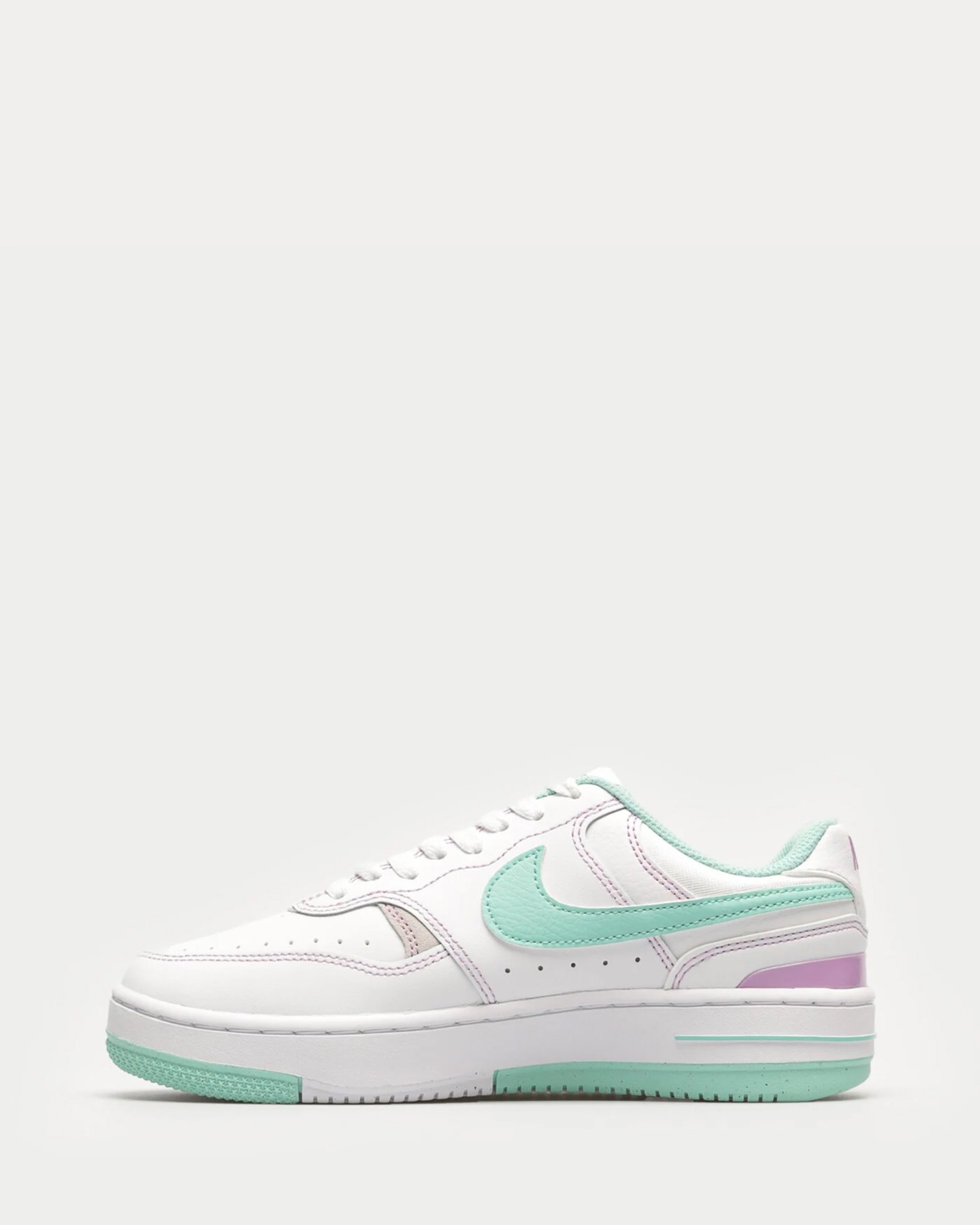 Кроссовки женские Nike NIKE GAMMA FORCE белые FN7109-100 изображение 3