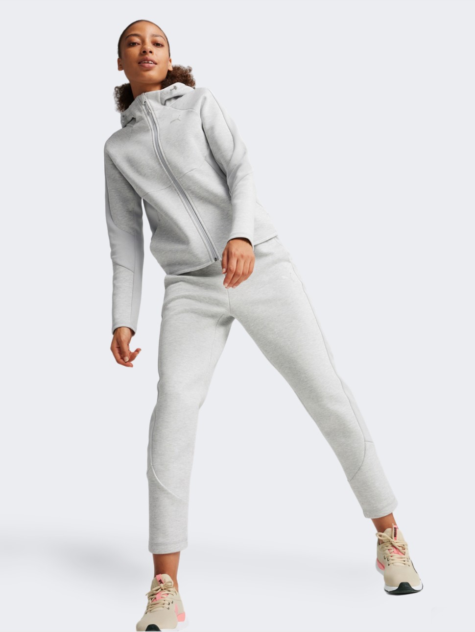Штани жіночі Puma EVOSTRIPE High-Waist Pants сірі 67788004 — фото 2