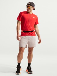 Футболка мужская Nike M NK DF UV MILER SS красная DV9315-696 изображение 8