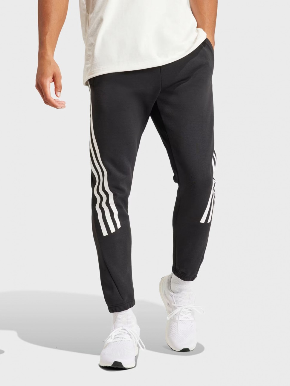Штани чоловічі Adidas M FI 3S PT чорні IN3310 — фото 2