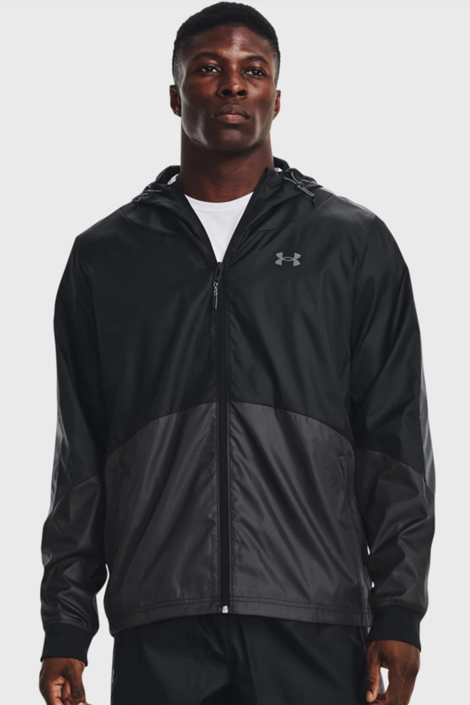 Вітровка чоловіча Under Armour UA Legacy Windbreaker чорна 1373821-001 — фото 2
