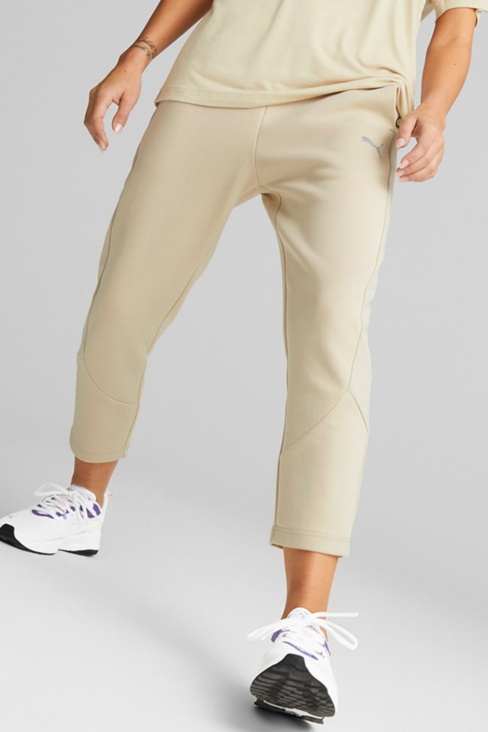 Штани жіночі Puma EVOSTRIPE High-Waist Pants бежеві 67311888 — фото 2
