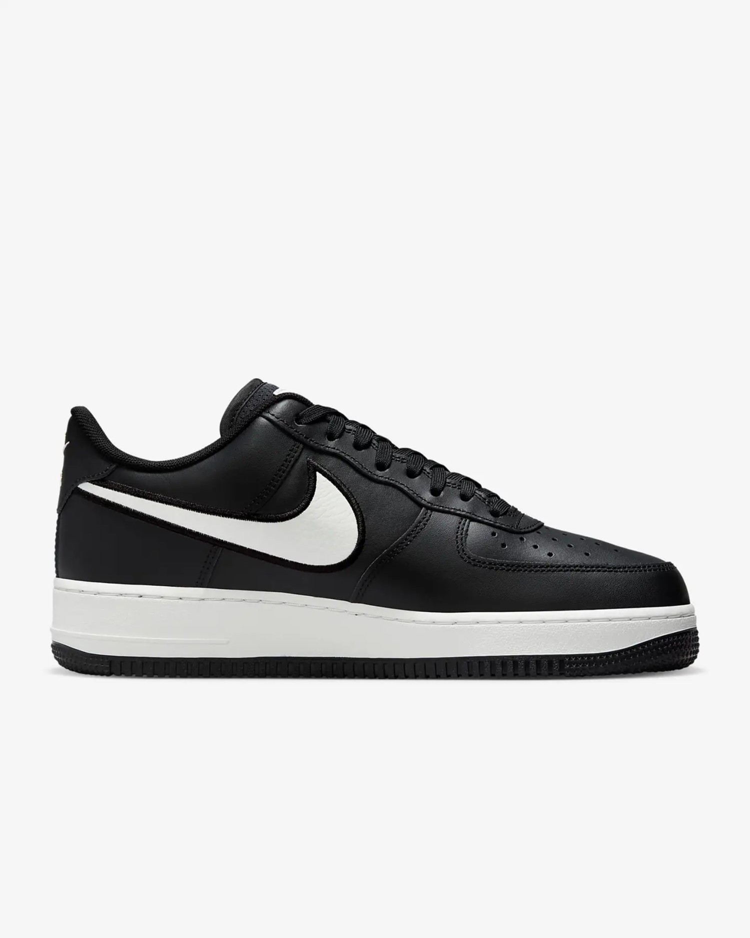 Кроссовки мужские Nike NIKE AIR FORCE 1 07 черные FN7804-001 изображение 3