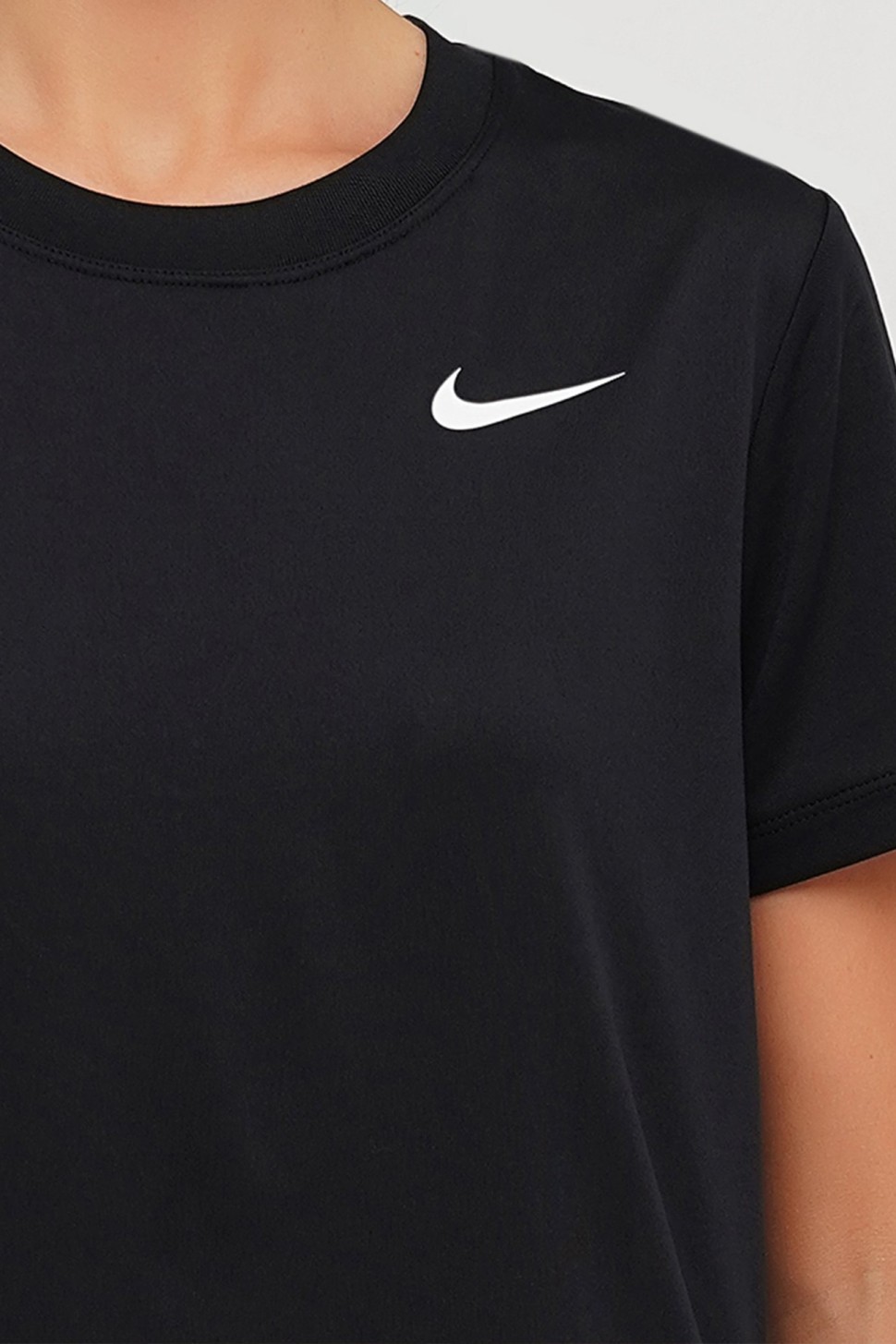 Футболка жіноча Nike Dry Legend чорна AQ3210-010 — фото 4