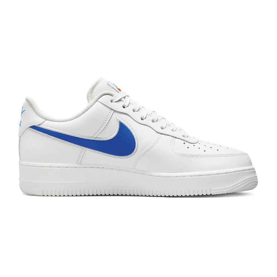 Кросівки чоловічі Nike NIKE AIR FORCE 1 07 бежеві FN7804-100 — фото 1