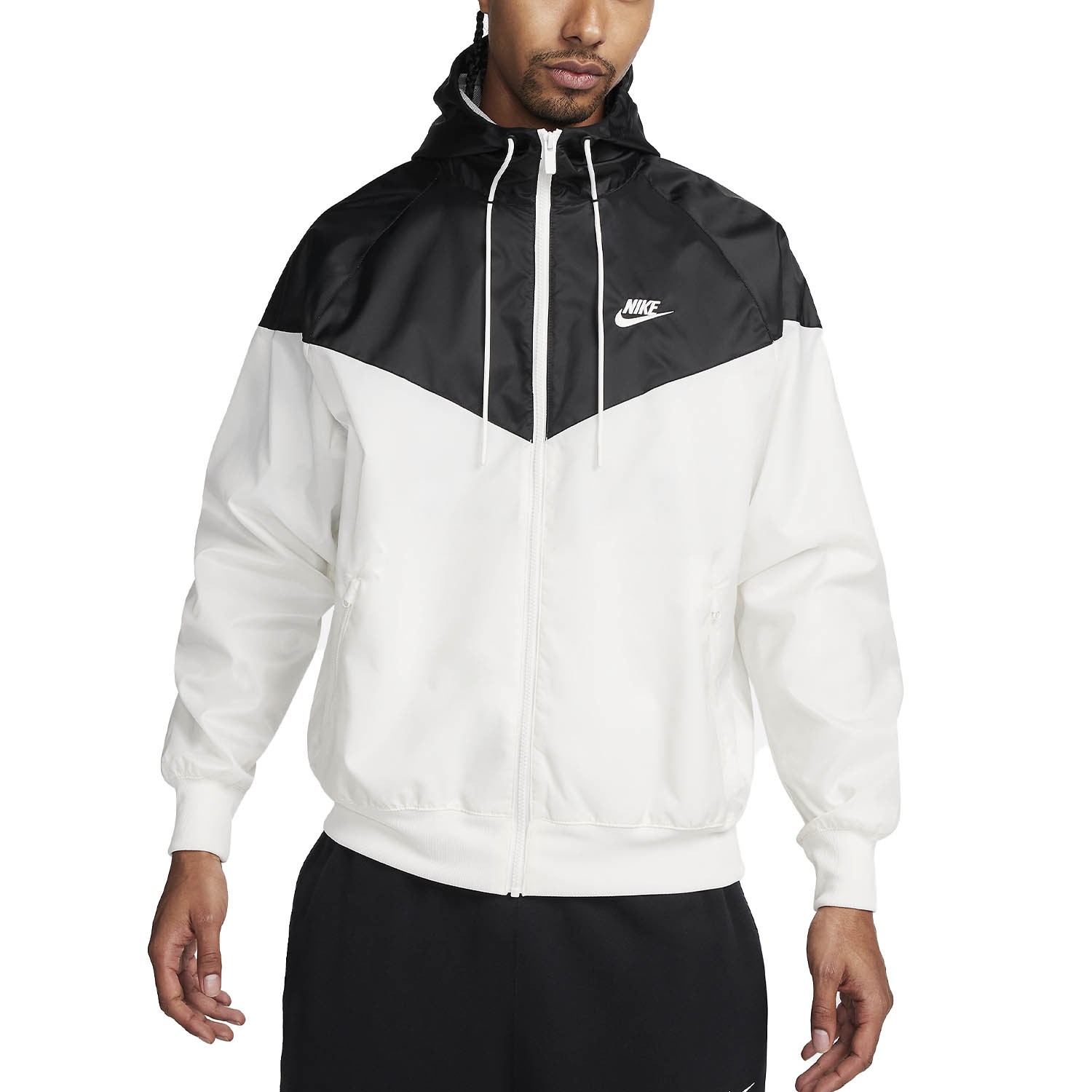 Ветровка мужская Nike M NK WVN LND WR HD JKT молочная DA0001-134
