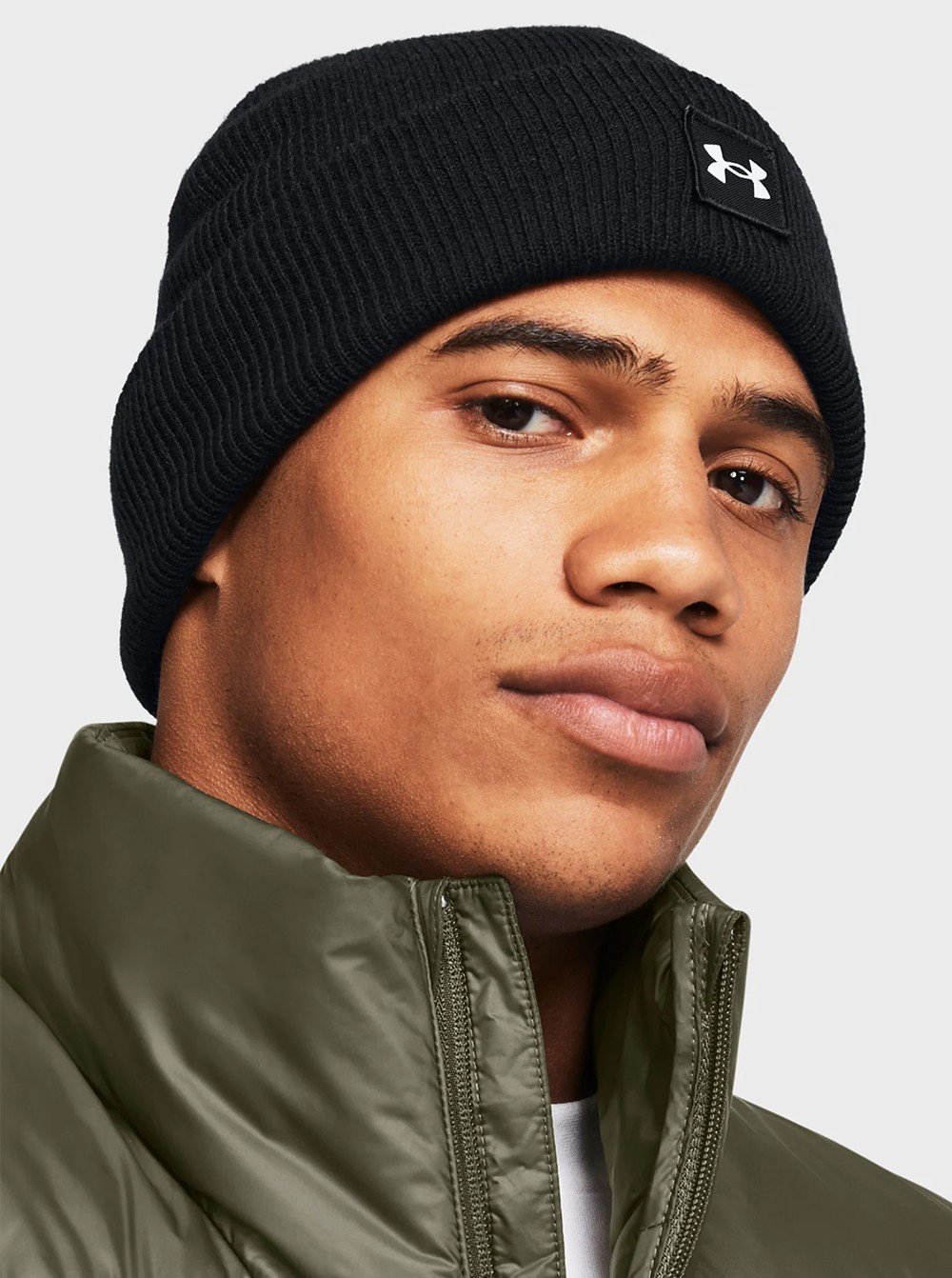 Шапка мужская Under Armour UA Halftime Shallow Cuff черная 1379990-001 изображение 4