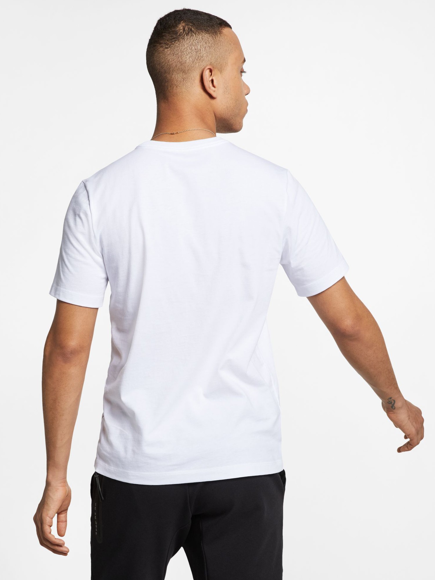 Футболка чоловіча Nike M NSW TEE ICON FUTURA біла AR5004-101 изображение 3