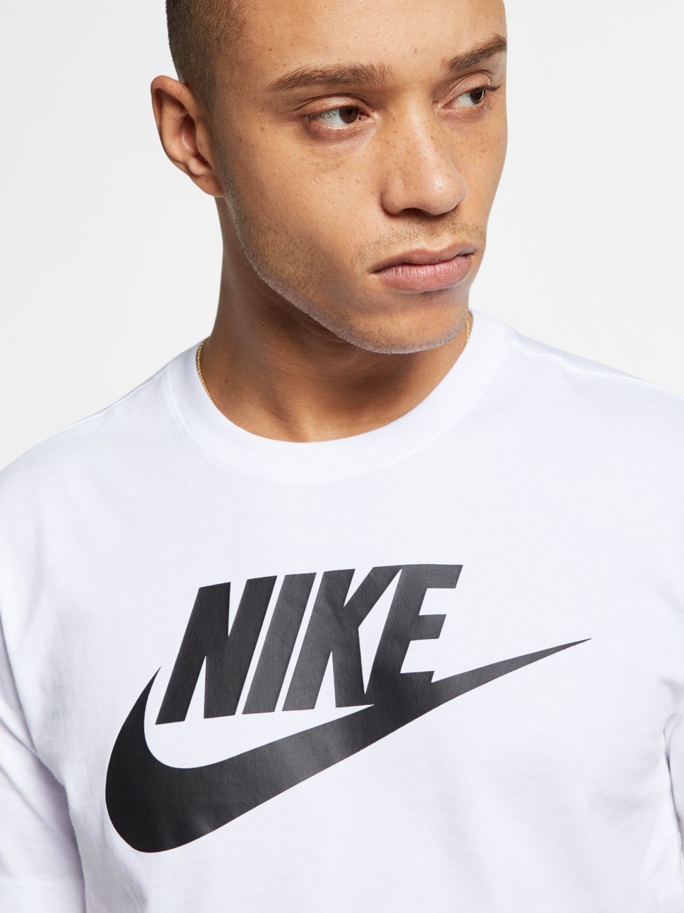 Футболка чоловіча Nike M NSW TEE ICON FUTURA біла AR5004-101 — фото 4