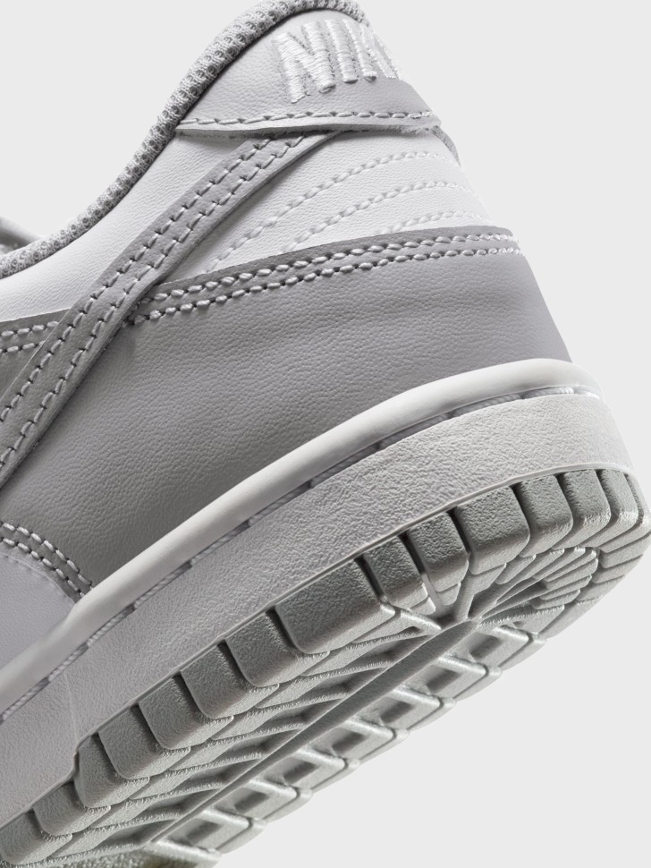 Кроссовки женские Nike DUNK LOW BG серые FB9109-123 изображение 5