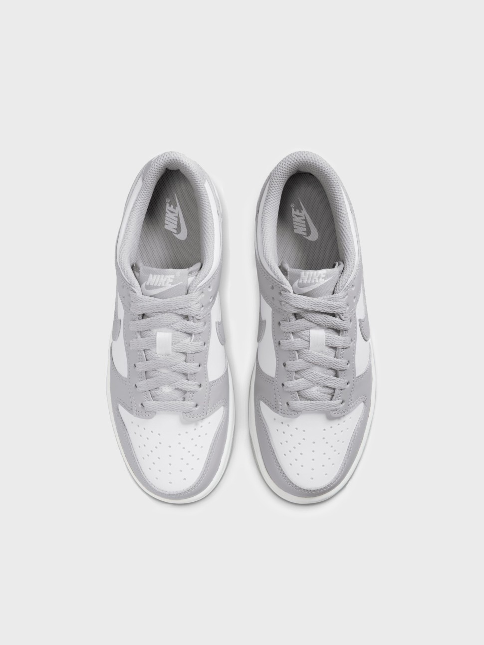 Кроссовки женские Nike DUNK LOW BG серые FB9109-123 — фото 8