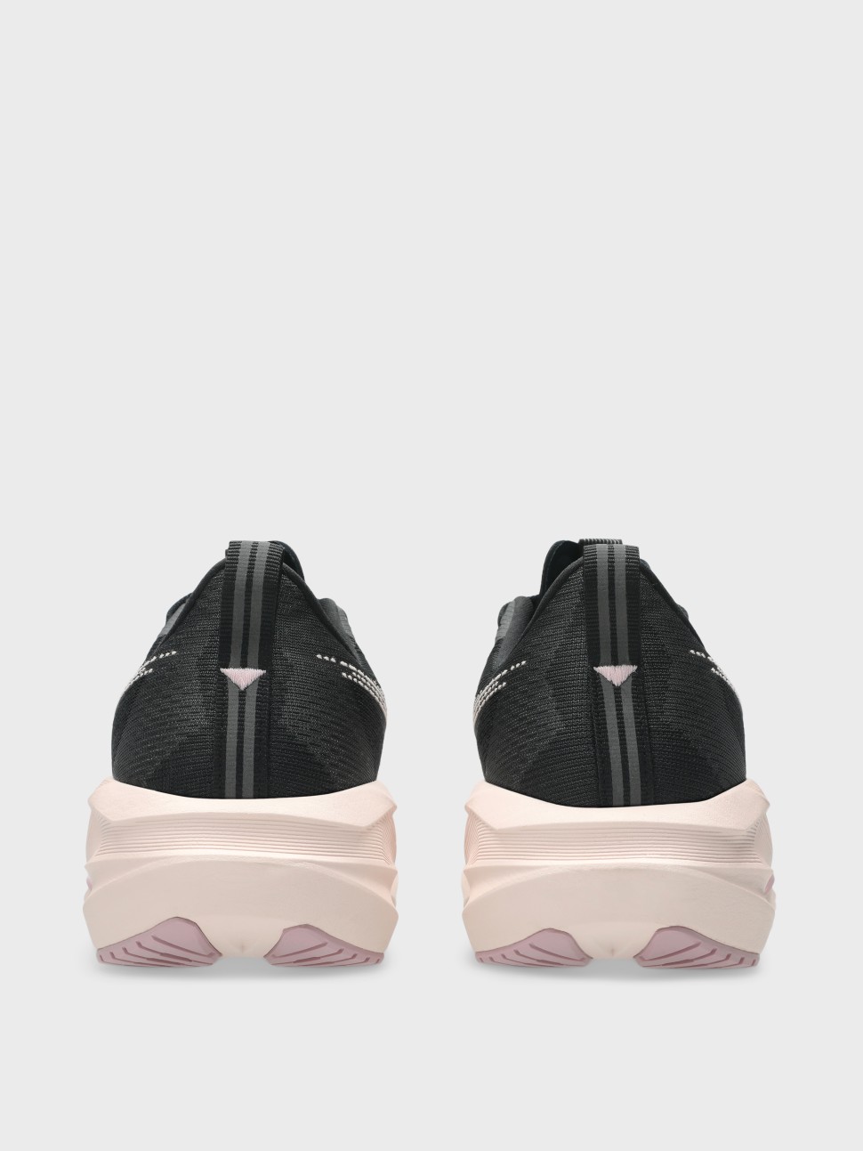 Кросівки жіночі Asics NOVABLAST 5 чорні 1012B765-003 — фото 4