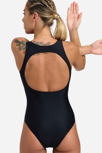 Купальник жіночий Arena SOLID O BACK SWIMSUIT чорний 005911-500 изображение 4