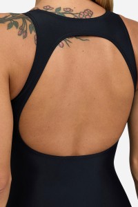 Купальник жіночий Arena SOLID O BACK SWIMSUIT чорний 005911-500 изображение 5