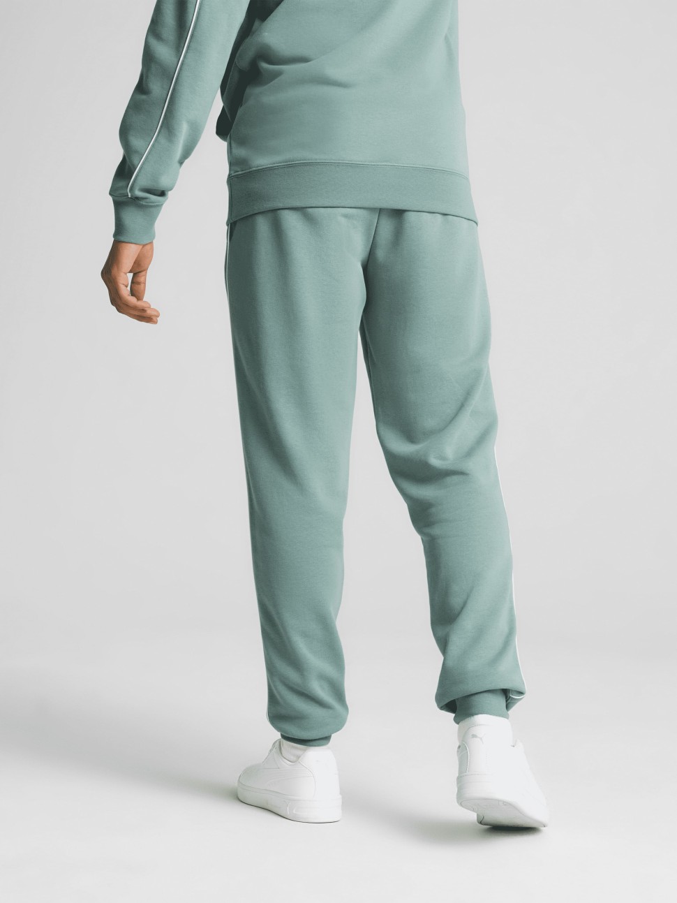 Штани чоловічі Puma SPORT Sweatpants зелені 68462130 — фото 3 — Sport City Штани чоловічі Puma SPORT Sweatpants зелені 68462130 — фото 3